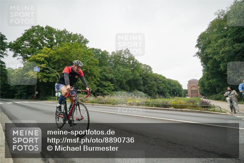 14.09.2025 - Stadtparktriathlon Michael Burmester http://msf.ph/oto/8890736 14.09.2025 10:02:29 Radfahren 514, 515, 555, 561, 573, 593 meine-sportfotos.de