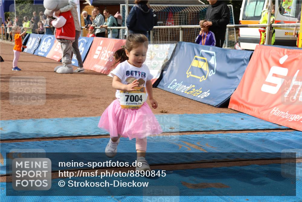14.09.2025 - Airport Race Strokosch-Dieckow http://msf.ph/oto/8890845 14.09.2025 11:22:53 Ziel  meine-sportfotos.de