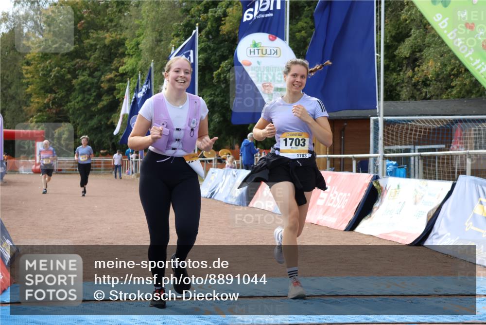 14.09.2025 - Airport Race Strokosch-Dieckow http://msf.ph/oto/8891044 14.09.2025 13:12:13 Ziel 532, 1015, 1703 meine-sportfotos.de