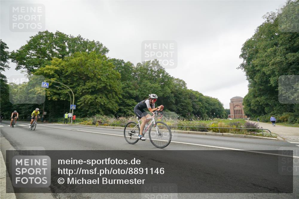 14.09.2025 - Stadtparktriathlon Michael Burmester http://msf.ph/oto/8891146 14.09.2025 10:23:29 Radfahren 517, 555, 573, 587, 607, 608, 618, 624, 626, 642, 647, 706 meine-sportfotos.de