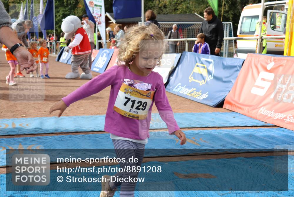 14.09.2025 - Airport Race Strokosch-Dieckow http://msf.ph/oto/8891208 14.09.2025 11:23:01 Ziel  meine-sportfotos.de