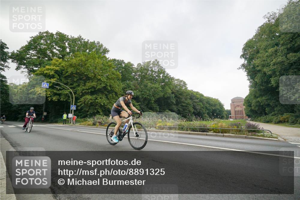 14.09.2025 - Stadtparktriathlon Michael Burmester http://msf.ph/oto/8891325 14.09.2025 10:31:00 Radfahren 521, 522, 533, 546, 624, 687, 706, 712, 714 meine-sportfotos.de