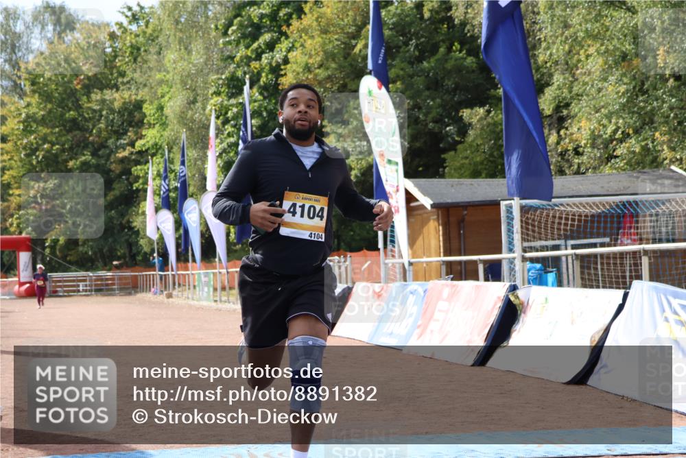 14.09.2025 - Airport Race Strokosch-Dieckow http://msf.ph/oto/8891382 14.09.2025 13:15:20 Ziel 4104 meine-sportfotos.de