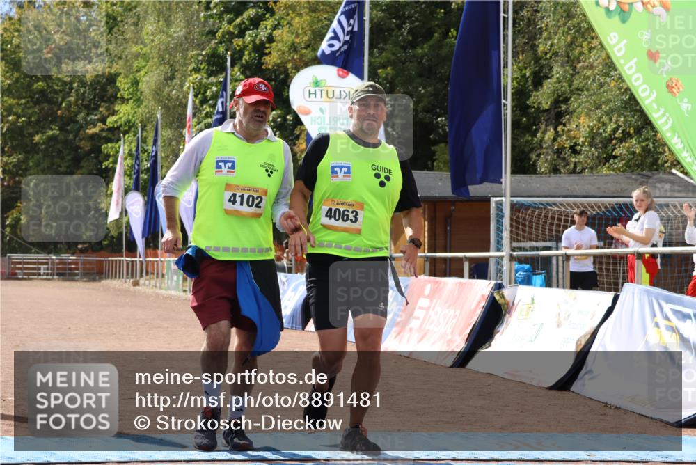 14.09.2025 - Airport Race Strokosch-Dieckow http://msf.ph/oto/8891481 14.09.2025 13:17:07 Ziel 483, 4063, 4102 meine-sportfotos.de