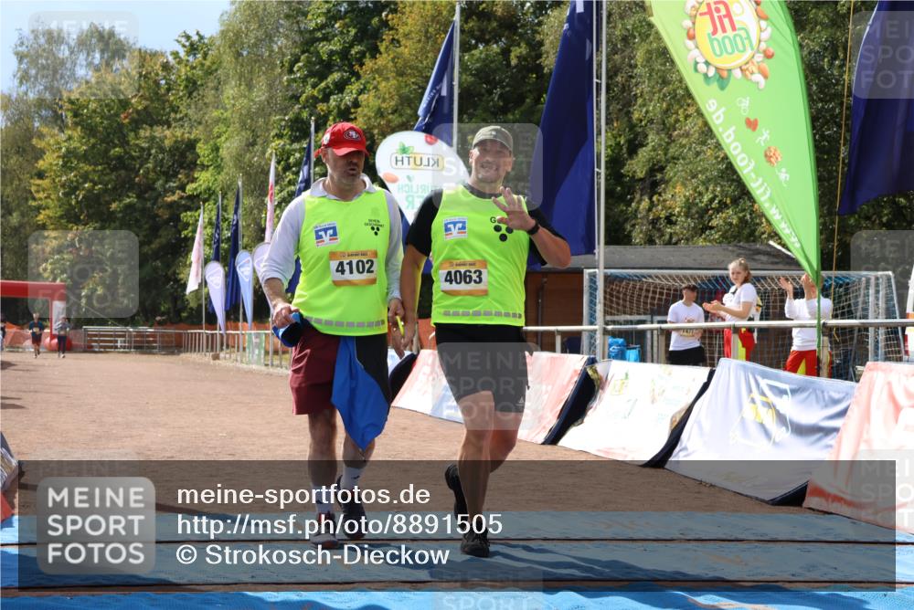 14.09.2025 - Airport Race Strokosch-Dieckow http://msf.ph/oto/8891505 14.09.2025 13:17:07 Ziel 483, 4063, 4102 meine-sportfotos.de