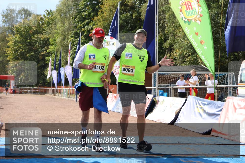 14.09.2025 - Airport Race Strokosch-Dieckow http://msf.ph/oto/8891522 14.09.2025 13:17:07 Ziel 483, 4063, 4102 meine-sportfotos.de