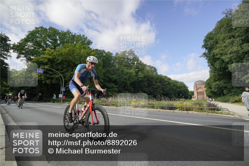 14.09.2025 - Stadtparktriathlon Michael Burmester http://msf.ph/oto/8892026 14.09.2025 10:54:52 Radfahren 627, 636, 687, 700, 702, 704, 728, 736, 780, 787, 790, 825, 901 meine-sportfotos.de