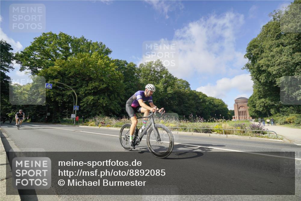 14.09.2025 - Stadtparktriathlon Michael Burmester http://msf.ph/oto/8892085 14.09.2025 10:56:42 Radfahren 697, 746, 755, 771, 774, 776, 788, 807, 811, 849, 914 meine-sportfotos.de