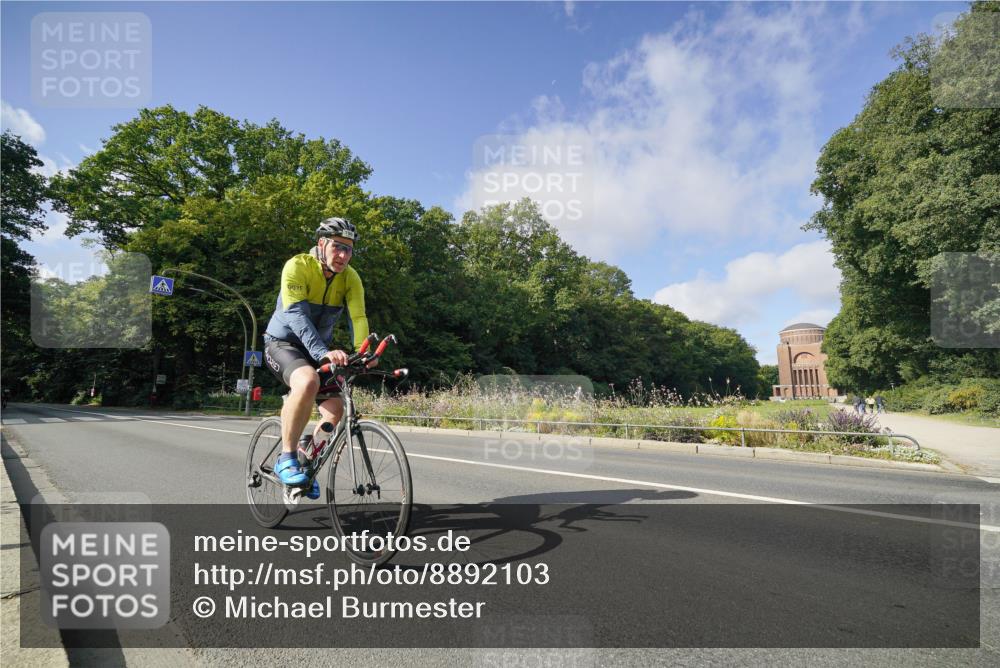 14.09.2025 - Stadtparktriathlon Michael Burmester http://msf.ph/oto/8892103 14.09.2025 10:56:55 Radfahren 746, 755, 764, 767, 783, 796, 798, 807, 817, 909, 914 meine-sportfotos.de