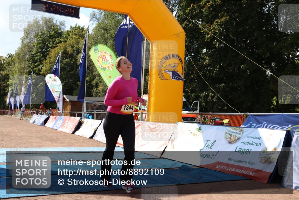 14.09.2025 - Airport Race Strokosch-Dieckow http://msf.ph/oto/8892109 14.09.2025 13:25:07 Ziel 1244 meine-sportfotos.de