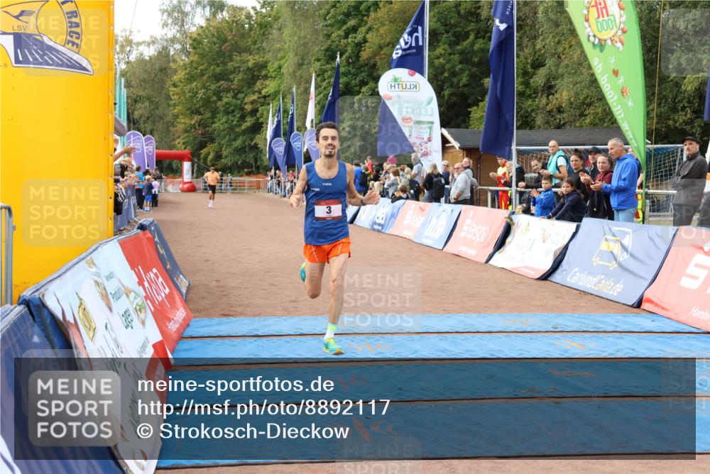 14.09.2025 - Airport Race Strokosch-Dieckow http://msf.ph/oto/8892117 14.09.2025 11:58:40 Ziel 3, 4051 meine-sportfotos.de