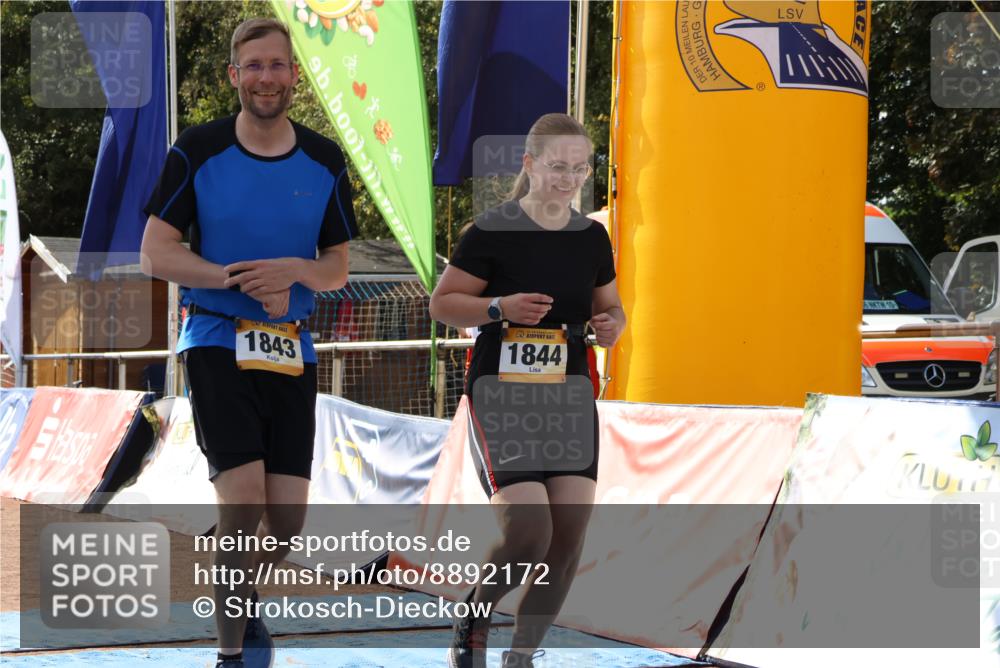 14.09.2025 - Airport Race Strokosch-Dieckow http://msf.ph/oto/8892172 14.09.2025 13:26:08 Ziel 1843, 1844 meine-sportfotos.de