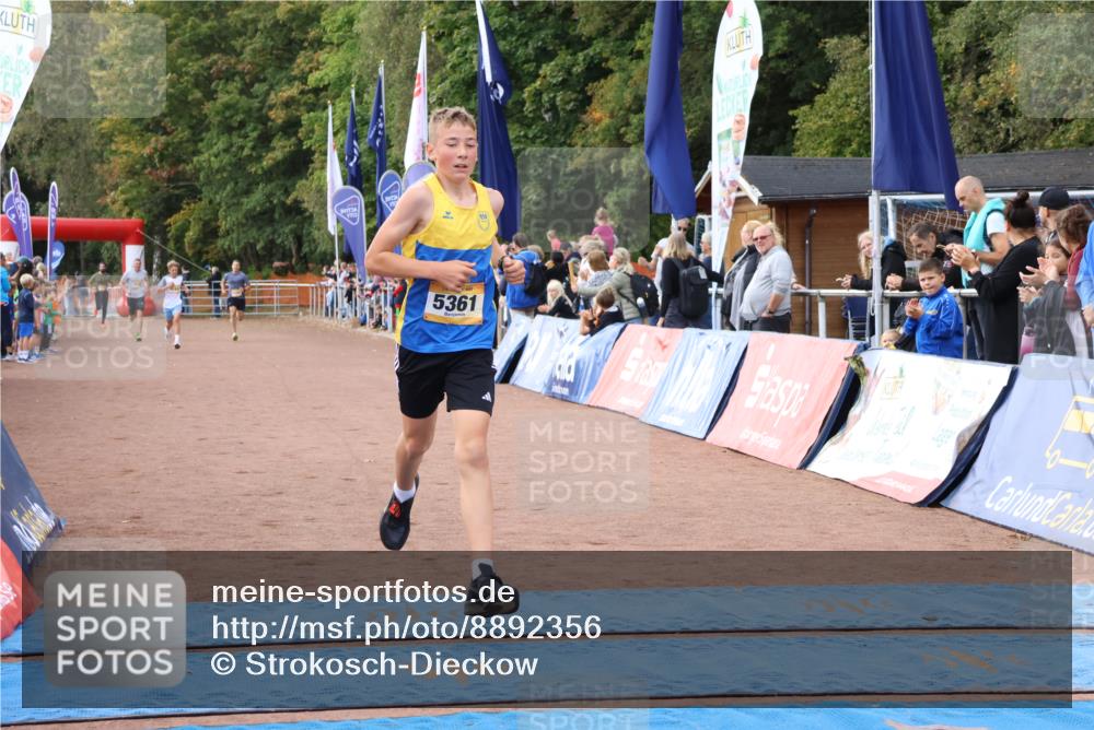 14.09.2025 - Airport Race Strokosch-Dieckow http://msf.ph/oto/8892356 14.09.2025 11:59:33 Ziel 4269, 5049, 5089, 5361 meine-sportfotos.de