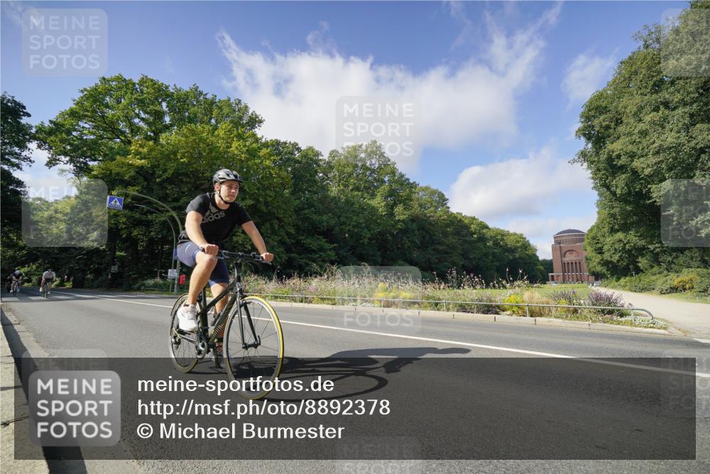 14.09.2025 - Stadtparktriathlon Michael Burmester http://msf.ph/oto/8892378 14.09.2025 11:06:21 Radfahren 791, 800, 873, 889, 917 meine-sportfotos.de