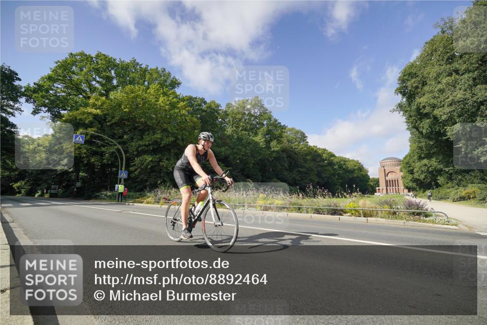 14.09.2025 - Stadtparktriathlon Michael Burmester http://msf.ph/oto/8892464 14.09.2025 11:09:51 Radfahren 849, 902 meine-sportfotos.de