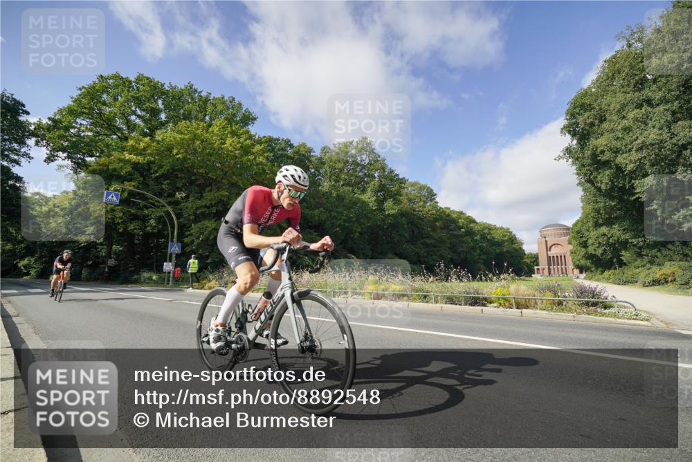 14.09.2025 - Stadtparktriathlon Michael Burmester http://msf.ph/oto/8892548 14.09.2025 11:13:46 Radfahren 855, 865, 874 meine-sportfotos.de