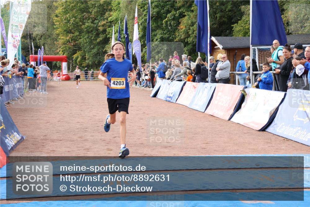 14.09.2025 - Airport Race Strokosch-Dieckow http://msf.ph/oto/8892631 14.09.2025 12:01:02 Ziel 4203, 5536 meine-sportfotos.de