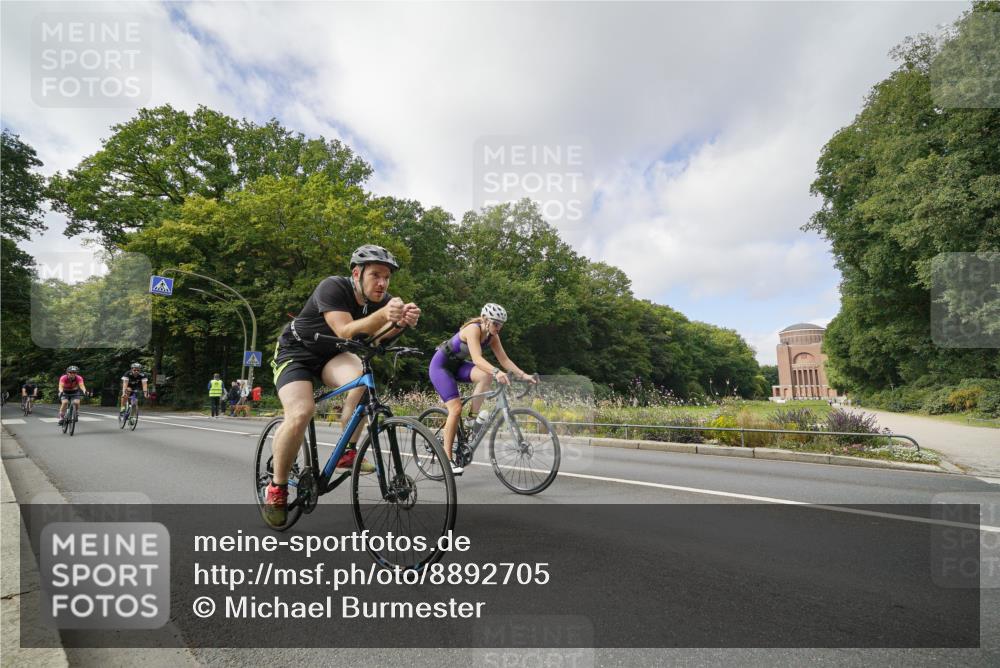 14.09.2025 - Stadtparktriathlon Michael Burmester http://msf.ph/oto/8892705 14.09.2025 11:20:44 Radfahren 838, 848, 861, 889, 897, 917, 938, 941, 989 meine-sportfotos.de