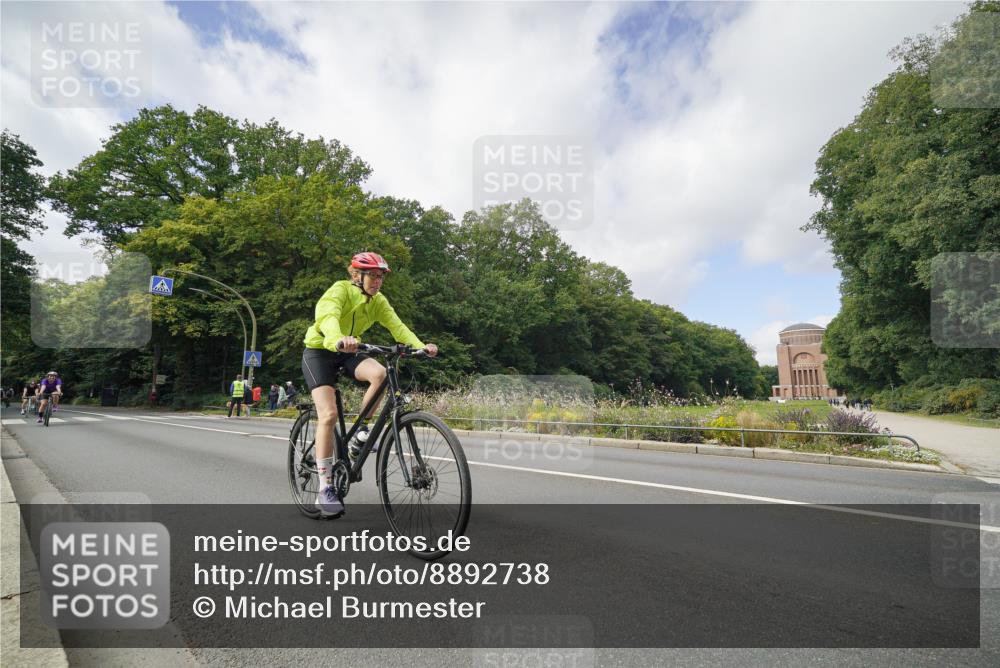 14.09.2025 - Stadtparktriathlon Michael Burmester http://msf.ph/oto/8892738 14.09.2025 11:22:09 Radfahren 842, 855, 929, 939, 952, 964, 972, 1007, 1014, 1017 meine-sportfotos.de