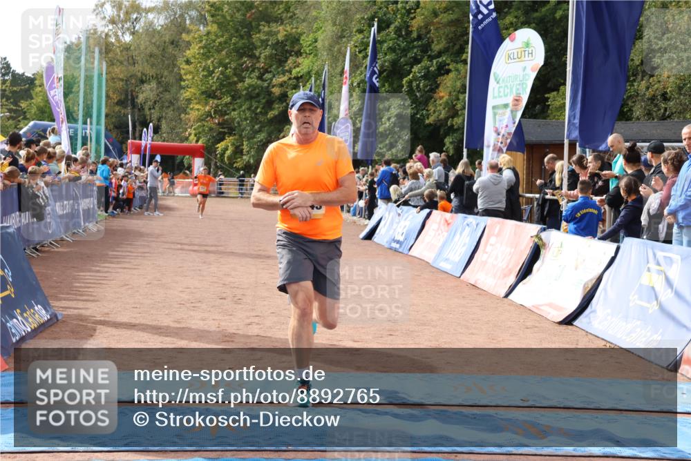 14.09.2025 - Airport Race Strokosch-Dieckow http://msf.ph/oto/8892765 14.09.2025 12:02:04 Ziel 5041, 5044, 5243 meine-sportfotos.de
