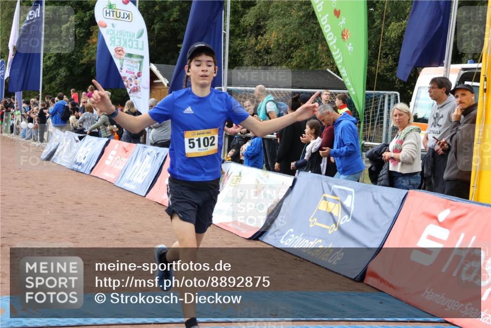 14.09.2025 - Airport Race Strokosch-Dieckow http://msf.ph/oto/8892875 14.09.2025 12:02:44 Ziel 4041, 4096, 5102 meine-sportfotos.de