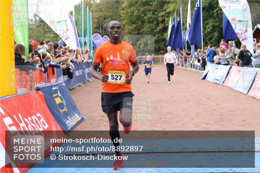 14.09.2025 - Airport Race Strokosch-Dieckow http://msf.ph/oto/8892897 14.09.2025 12:02:55 Ziel 527, 5108, 5319, 5328, 5340 meine-sportfotos.de