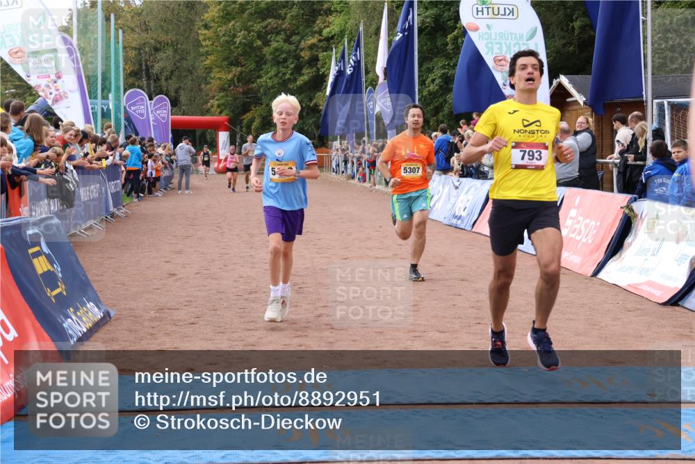 14.09.2025 - Airport Race Strokosch-Dieckow http://msf.ph/oto/8892951 14.09.2025 12:03:16 Ziel 793, 4006, 4271, 5307, 5452 meine-sportfotos.de