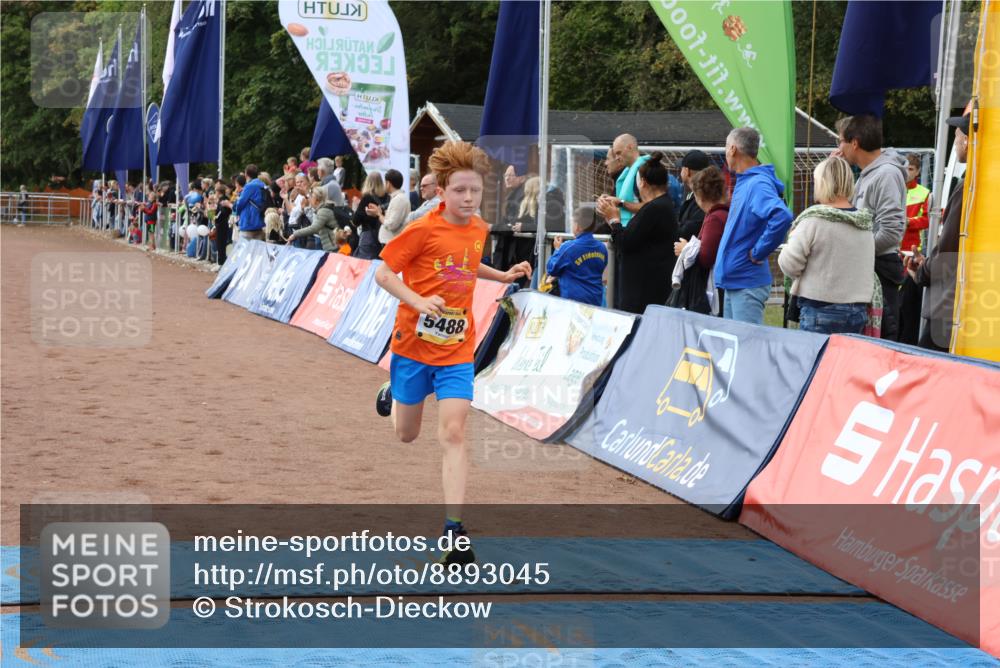 14.09.2025 - Airport Race Strokosch-Dieckow http://msf.ph/oto/8893045 14.09.2025 12:03:49 Ziel 616, 5023, 5488, 5491 meine-sportfotos.de