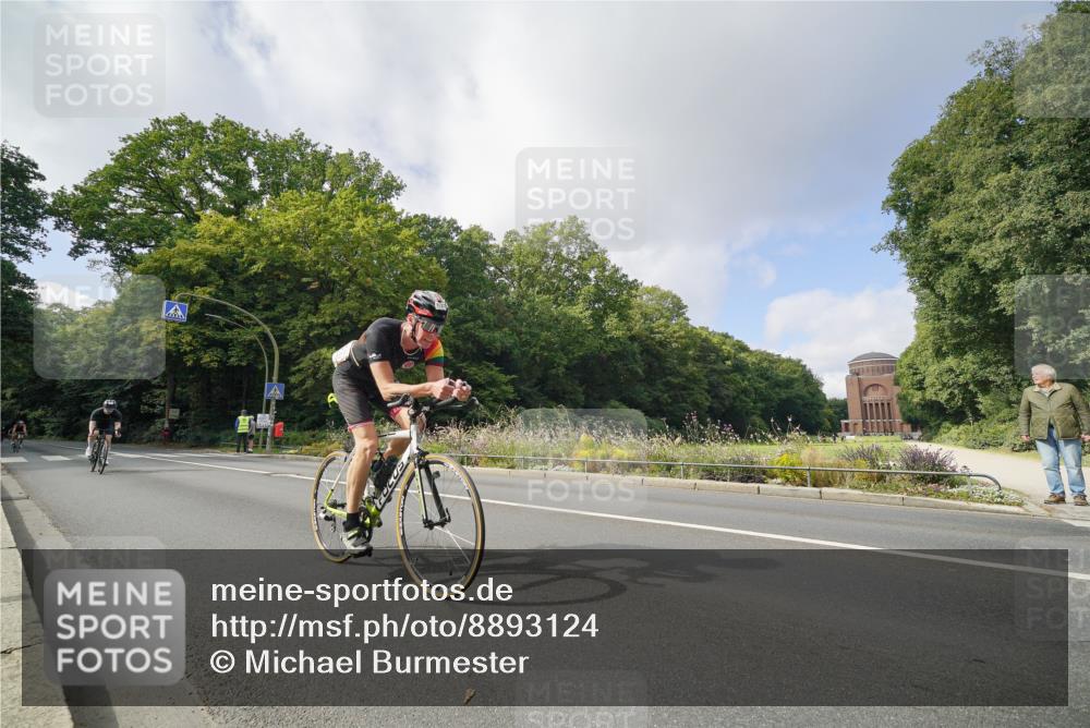 14.09.2025 - Stadtparktriathlon Michael Burmester http://msf.ph/oto/8893124 14.09.2025 11:38:57 Radfahren 855, 998, 1019, 1025, 1086, 1099 meine-sportfotos.de