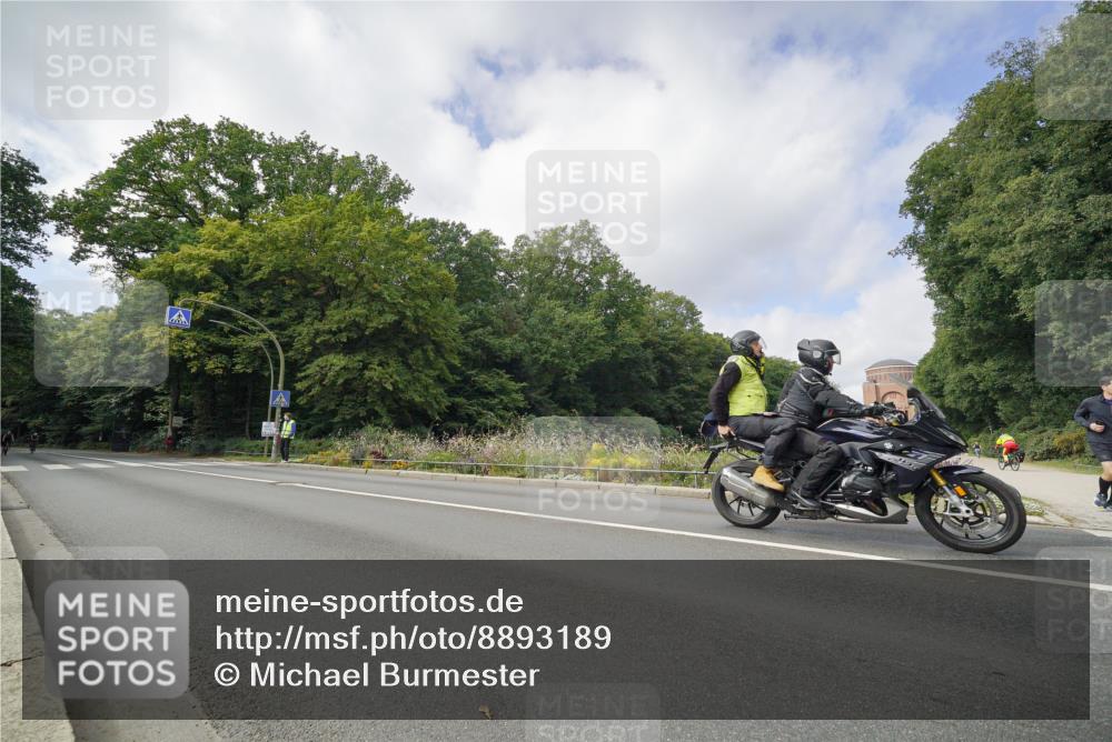 14.09.2025 - Stadtparktriathlon Michael Burmester http://msf.ph/oto/8893189 14.09.2025 11:41:24 Radfahren 942, 951, 1035 meine-sportfotos.de