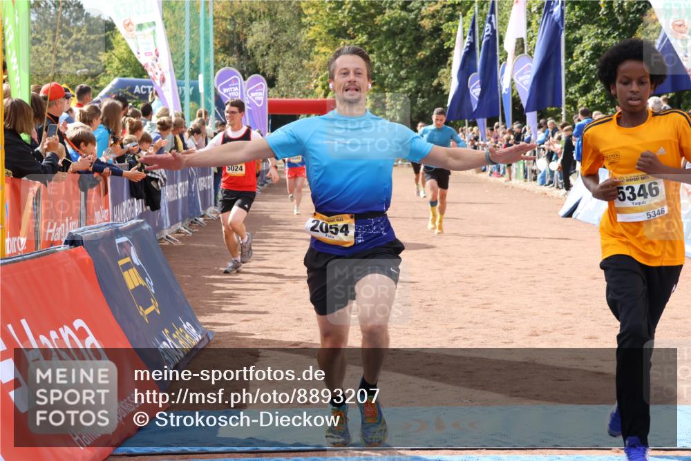 14.09.2025 - Airport Race Strokosch-Dieckow http://msf.ph/oto/8893207 14.09.2025 12:04:31 Ziel 2054, 2175, 4064, 4194, 5024, 5045, 5166, 5188, 5346, 5390 meine-sportfotos.de