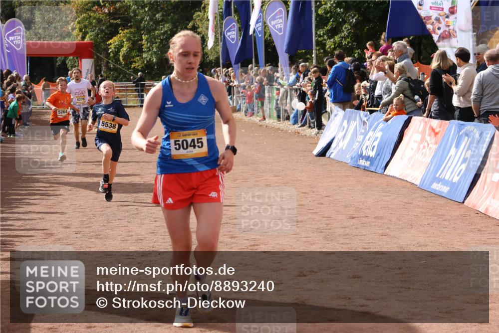 14.09.2025 - Airport Race Strokosch-Dieckow http://msf.ph/oto/8893240 14.09.2025 12:04:38 Ziel 2175, 4194, 5024, 5045, 5188, 5264, 5538 meine-sportfotos.de