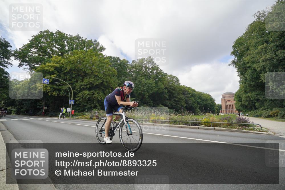 14.09.2025 - Stadtparktriathlon Michael Burmester http://msf.ph/oto/8893325 14.09.2025 11:46:25 Radfahren 943, 1046, 1062, 1065, 1086 meine-sportfotos.de