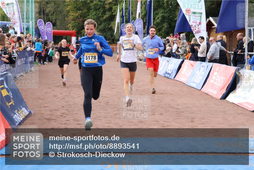 14.09.2025 - Airport Race Strokosch-Dieckow http://msf.ph/oto/8893541 14.09.2025 12:05:57 Ziel 4090, 4092, 4254, 5178, 5183, 5216, 5411 meine-sportfotos.de