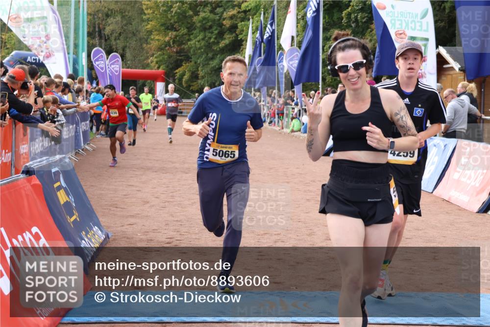 14.09.2025 - Airport Race Strokosch-Dieckow http://msf.ph/oto/8893606 14.09.2025 12:06:47 Ziel 4, 32, 1265, 4070, 4230, 4259, 5065, 5150, 5161, 5179 meine-sportfotos.de