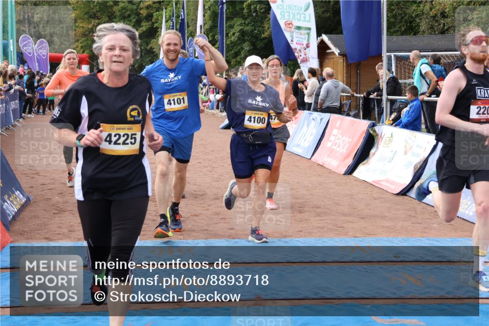 14.09.2025 - Airport Race Strokosch-Dieckow http://msf.ph/oto/8893718 14.09.2025 12:08:17 Ziel 220, 699, 4100, 4101, 4225, 5241, 5251, 5269, 5297, 5470, 5525 meine-sportfotos.de