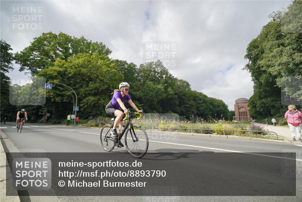 14.09.2025 - Stadtparktriathlon Michael Burmester http://msf.ph/oto/8893790 14.09.2025 11:56:10 Radfahren 937, 1014, 1022, 1082, 1089, 1113, 1170, 1214 meine-sportfotos.de