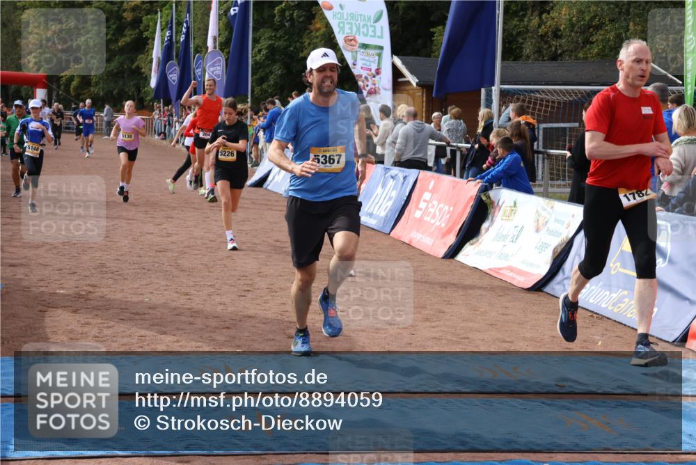 14.09.2025 - Airport Race Strokosch-Dieckow http://msf.ph/oto/8894059 14.09.2025 12:09:50 Ziel 204, 397, 493, 1782, 1857, 5032, 5130, 5148, 5226, 5337, 5351, 5367, 5398, 5423, 5510 meine-sportfotos.de