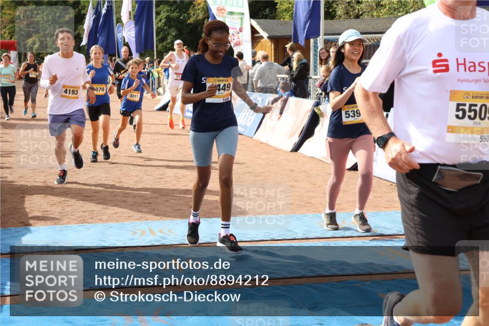 14.09.2025 - Airport Race Strokosch-Dieckow http://msf.ph/oto/8894212 14.09.2025 12:10:20 Ziel 521, 711, 1449, 1651, 4193, 5059, 5070, 5109, 5110, 5139, 5366, 5370, 5397, 5445, 5487, 5509, 5534 meine-sportfotos.de