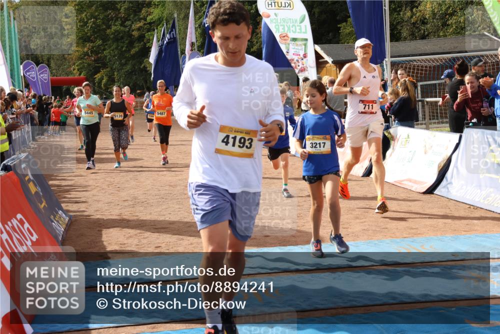 14.09.2025 - Airport Race Strokosch-Dieckow http://msf.ph/oto/8894241 14.09.2025 12:10:22 Ziel 521, 711, 1449, 4193, 5059, 5070, 5109, 5110, 5139, 5228, 5280, 5366, 5397, 5445, 5487, 5509, 5534 meine-sportfotos.de