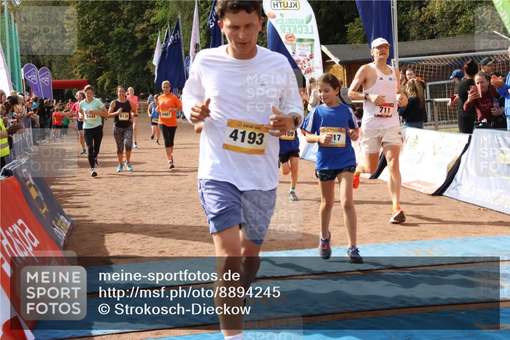 14.09.2025 - Airport Race Strokosch-Dieckow http://msf.ph/oto/8894245 14.09.2025 12:10:22 Ziel 521, 711, 1449, 4193, 5059, 5070, 5109, 5110, 5139, 5228, 5280, 5366, 5397, 5445, 5487, 5509, 5534 meine-sportfotos.de