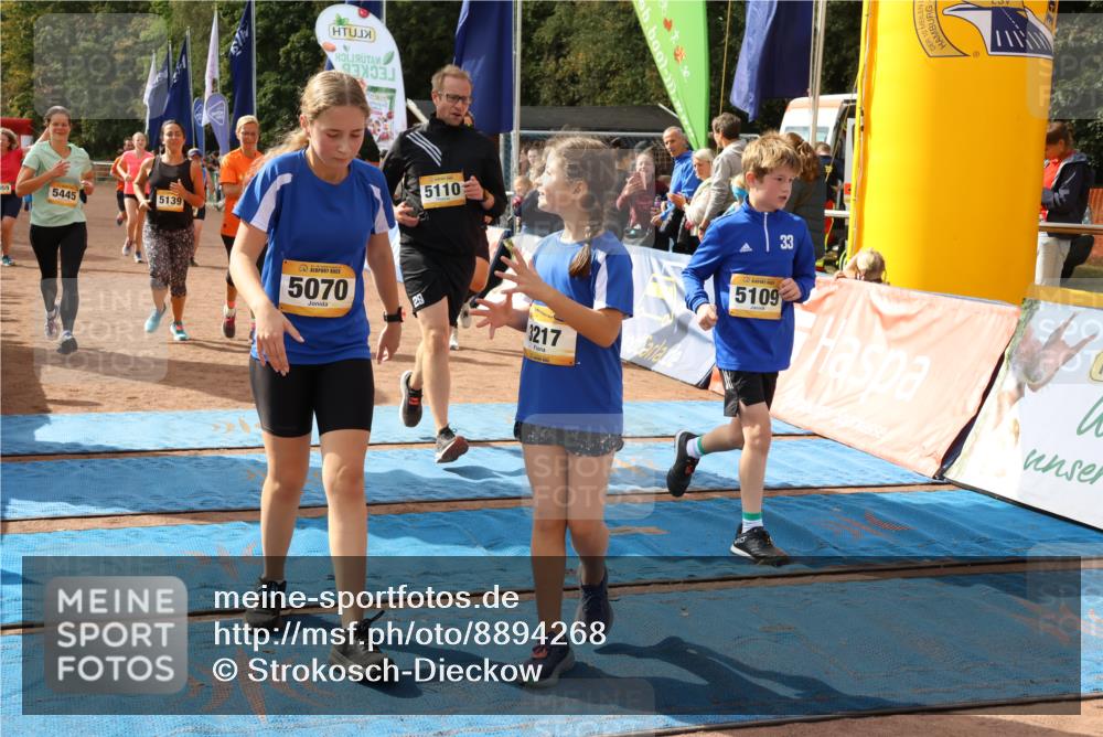 14.09.2025 - Airport Race Strokosch-Dieckow http://msf.ph/oto/8894268 14.09.2025 12:10:24 Ziel 521, 711, 1449, 4193, 5059, 5070, 5109, 5110, 5139, 5228, 5280, 5287, 5355, 5366, 5397, 5445, 5487, 5534 meine-sportfotos.de