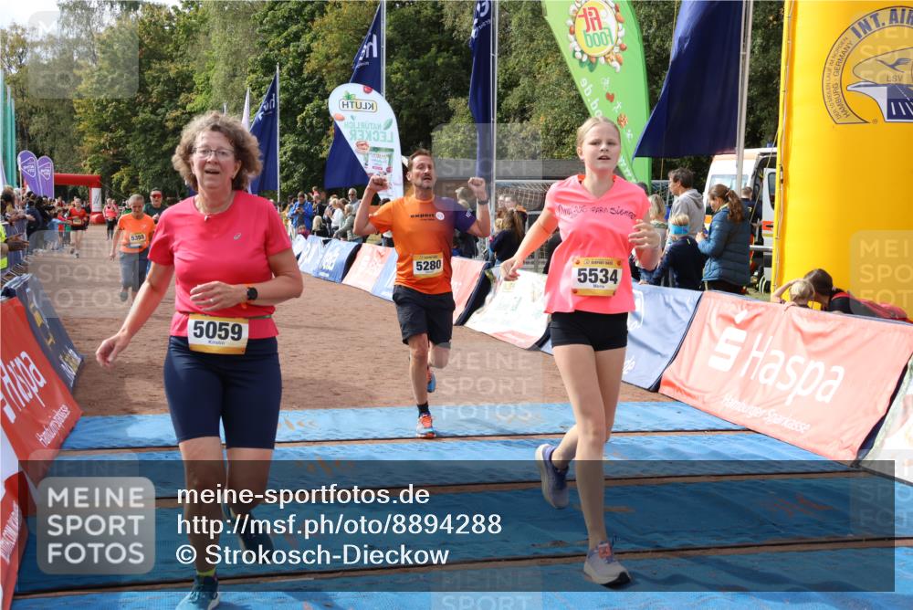 14.09.2025 - Airport Race Strokosch-Dieckow http://msf.ph/oto/8894288 14.09.2025 12:10:29 Ziel 521, 5059, 5139, 5228, 5280, 5287, 5355, 5366, 5445, 5487, 5534 meine-sportfotos.de