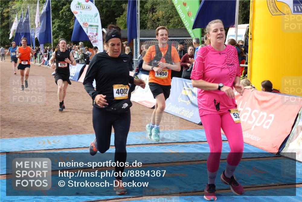 14.09.2025 - Airport Race Strokosch-Dieckow http://msf.ph/oto/8894367 14.09.2025 12:10:44 Ziel 57, 875, 1095, 1450, 4002, 4043, 4221, 5050, 5316 meine-sportfotos.de