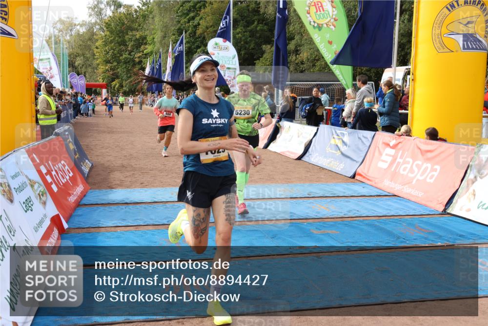 14.09.2025 - Airport Race Strokosch-Dieckow http://msf.ph/oto/8894427 14.09.2025 12:10:59 Ziel 719, 888, 1029, 5230, 5235 meine-sportfotos.de