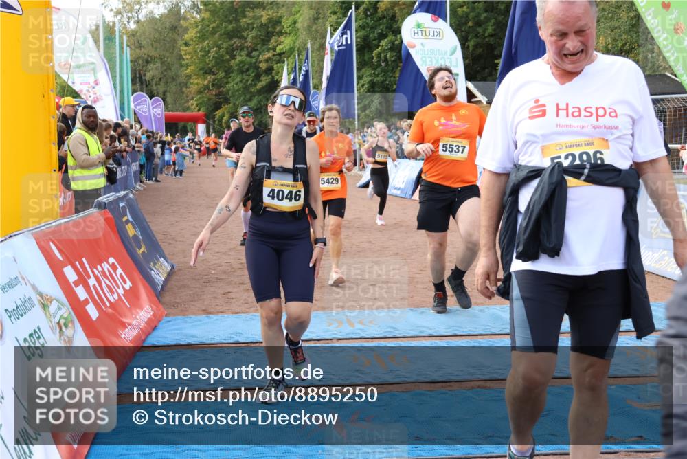 14.09.2025 - Airport Race Strokosch-Dieckow http://msf.ph/oto/8895250 14.09.2025 12:14:01 Ziel 44, 904, 1085, 1286, 1571, 4046, 4200, 5115, 5125, 5296, 5327, 5342, 5429, 5537 meine-sportfotos.de