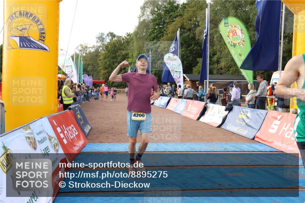 14.09.2025 - Airport Race Strokosch-Dieckow http://msf.ph/oto/8895275 14.09.2025 12:14:06 Ziel 44, 904, 1571, 4035, 4166, 4200, 5115, 5381, 5429, 5537 meine-sportfotos.de