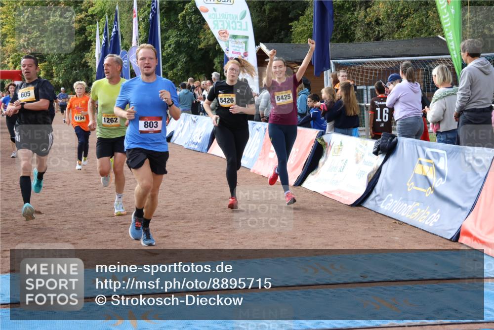 14.09.2025 - Airport Race Strokosch-Dieckow http://msf.ph/oto/8895715 14.09.2025 12:15:38 Ziel 133, 605, 803, 1262, 5194, 5288, 5323, 5425, 5426, 5433, 5516 meine-sportfotos.de