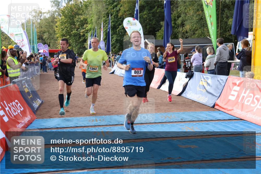 14.09.2025 - Airport Race Strokosch-Dieckow http://msf.ph/oto/8895719 14.09.2025 12:15:39 Ziel 133, 605, 803, 1262, 5194, 5288, 5323, 5425, 5426, 5433, 5516 meine-sportfotos.de