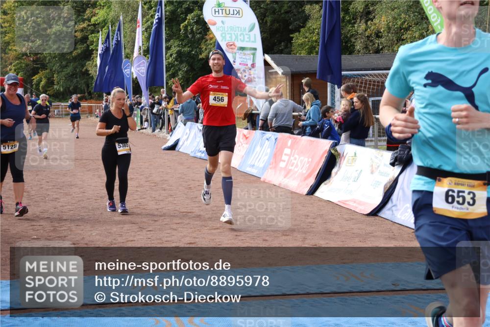 14.09.2025 - Airport Race Strokosch-Dieckow http://msf.ph/oto/8895978 14.09.2025 12:16:31 Ziel 119, 429, 456, 485, 548, 653, 5128, 5365 meine-sportfotos.de